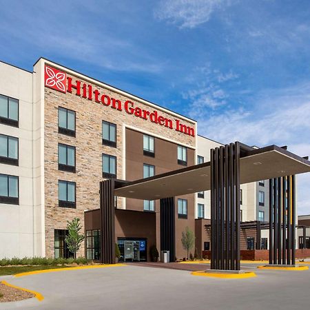 Hilton Garden Inn Hays, Ks エクステリア 写真